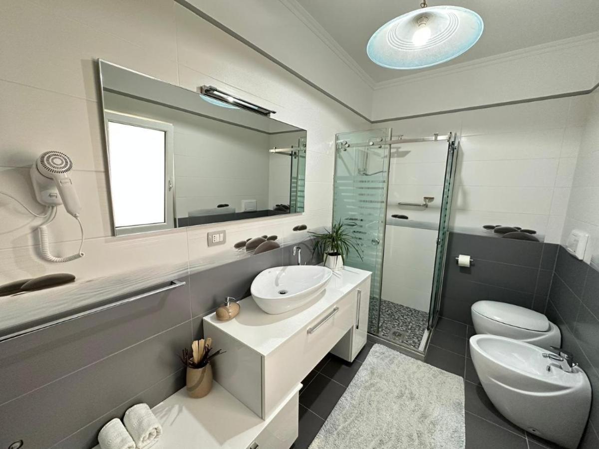 Sofia'S Holiday Apartment Vlorë Εξωτερικό φωτογραφία