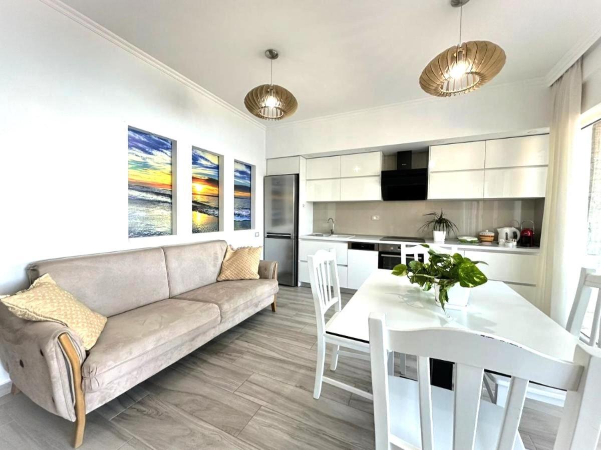 Sofia'S Holiday Apartment Vlorë Εξωτερικό φωτογραφία